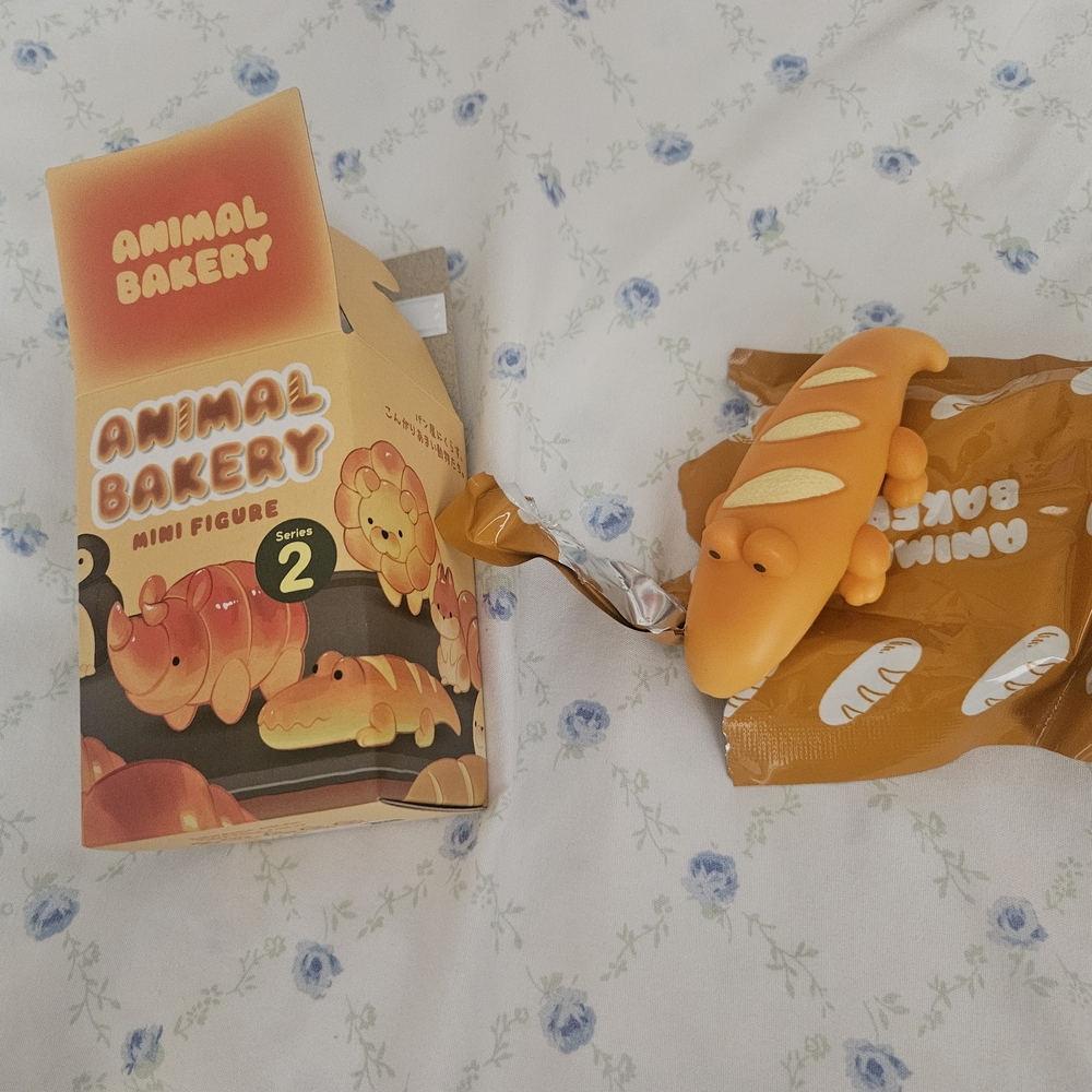 Animal Bakery Mini Figure - Orange